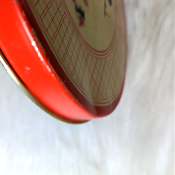 Silhouette Vintage Victorian Lady And Dog Puppy Round Tin Trinket Box Cir 1940s - Picture 8 of 10